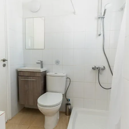 דירה Stunning Vacation For Up To Eight With Balcony All Yours
