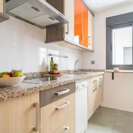 דירה Stunning Vacation For Up To Eight With Balcony All Yours *